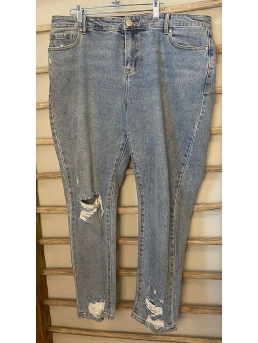 Lane Bryant Mid-Rise Boyfriend Jeans with Flex Magic Waistband Size 14